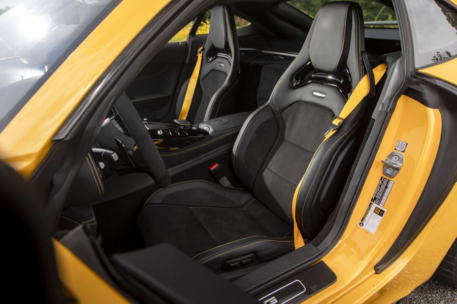 Интерьер Mercedes-AMG GT R (C190) 2019 года  (NA) (фото 67 из 85)
